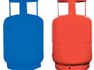 Cylinders sell in black market | सिलिंडरची काळ्या बाजारात विक्री