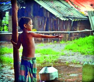 Touching empathy | स्पर्शानुभव श्रावणधारांचा...