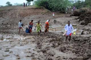 Talegaonwala is a victim of hellfire | तळेगाव डवलावासी भोगतात नरकयातना