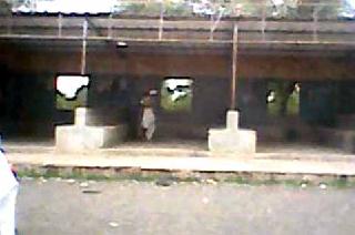 Amadapur bus stand disturbance | अमडापूर बसस्थानकाची दुरवस्था