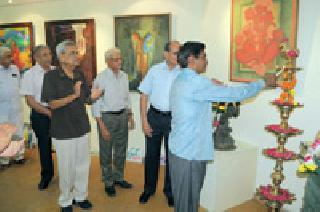 New mediums for 'paint markers' painters | ‘पेंट मार्कर’ चित्रकारांसाठी नवे माध्यम New mediums for 'paint markers' painters | ‘पेंट मार्कर’ चित्रकारांसाठी नवे माध्यम