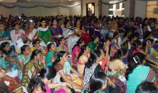 Lessons to be made from sugar candies | सख्यांनी घेतले केक बनविण्याचे धडे