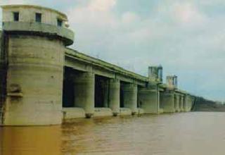 Security threat of Great Dam | महान धरणाची सुरक्षा धोक्यात