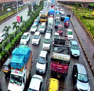 Transportation shutdown for seven hours | सात तास वाहतूक कोंडी Transportation shutdown for seven hours | सात तास वाहतूक कोंडी