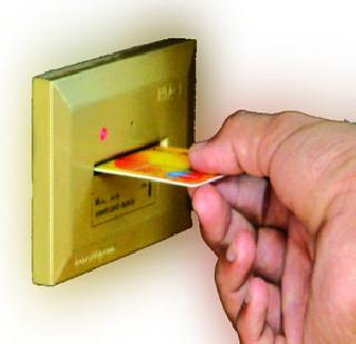 ATM cardholder fears | एटीएम कार्डधारक धास्तावले