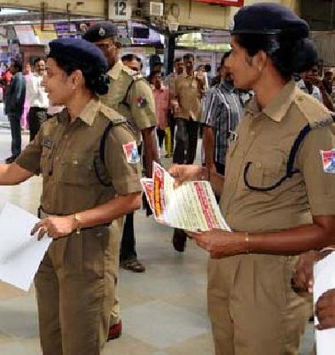 'Tejaswini' for the safety of railway passengers | रेल्वेतील महिला प्रवाशांच्या सुरक्षेसाठी ‘तेजस्विनी’