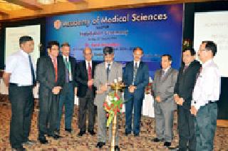 The country needs the right medical services | देशाला योग्य वैद्यकीय सेवांची गरज