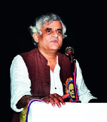 Media should represent the general public | माध्यमांनी सामान्य जनतेचे प्रतिनिधित्व करावे