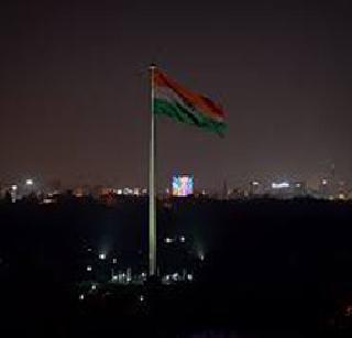 Midnight call hoop in Karjat | कर्जतमध्ये मध्यरात्री ध्वजारोहण