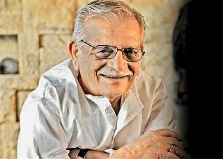 It is very difficult for someone to burn me | तो कुणी माझ्यातला तो घनतमी तेजाळतो It is very difficult for someone to burn me | तो कुणी माझ्यातला तो घनतमी तेजाळतो