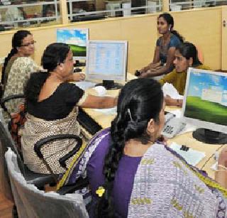Convenient transfer of women to the bank | बँकेतील महिलांना सोयीची बदली Convenient transfer of women to the bank | बँकेतील महिलांना सोयीची बदली
