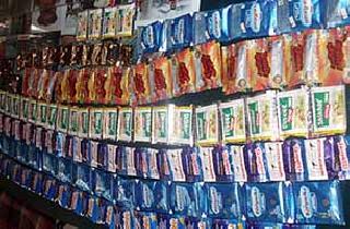 One lakh rupees of illegal gutkha seized | एक लाख रुपयाचा अवैध गुटखा जप्त