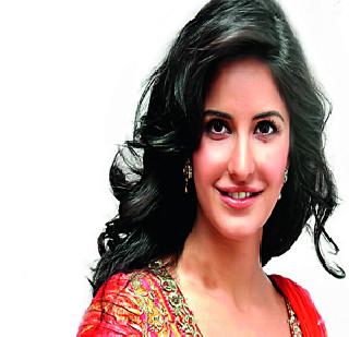 Ranbir Kapoor, who will keep Deepika in the limelight | रणबीर-दीपिकावर पाळत ठेवणार कॅट