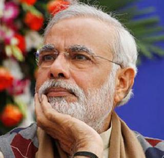 Modi government in court | मोदी सरकारला कोर्टात खेचले