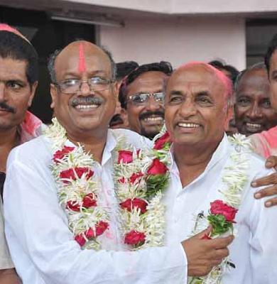 Sanjay Dhotre, Vallabhrao Deshmukh as Mahabeej's director | महाबीजच्या संचालकपदी संजय धोत्रे, वल्लभराव देशमुख