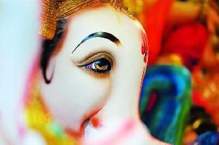 Shadow of drought on Ganeshotsav | गणेशोत्सवावर दुष्काळाची छाया