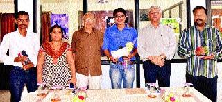 Photographer Shakeel Khan received first prize | छायाचित्रकार शकील खान यांना प्रथम पुरस्कार Photographer Shakeel Khan received first prize | छायाचित्रकार शकील खान यांना प्रथम पुरस्कार