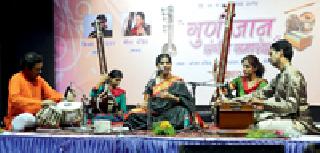 Singing and celebrating the festival of Junkala | गायन आणि सतारवादनाने झंकारला महोत्सव