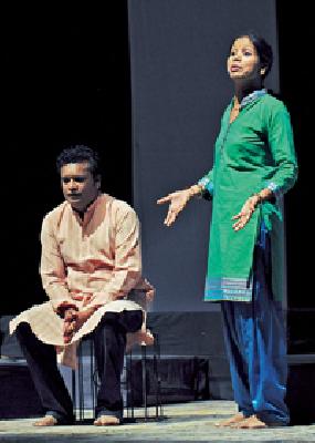 Liquid Emotion Color | तरल भावनांचे रंग ‘काही क्षण आयुष्याचे’