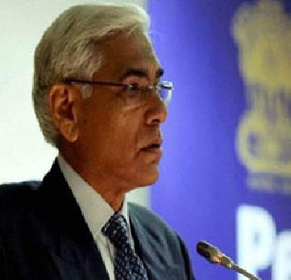 Pressure to skip names from the scandal | घोटाळ्यातून नावे वगळण्यासाठी दबाव