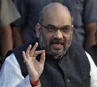 Mufti and Abdulla clambering people - Amit Shahani blasts Kashmir-propaganda coconut | मुफ्ती व अब्दुल्ला घराण्यांना उखडून फेका - अमित शाहनी फोडला काश्मिर-प्रचाराचा नारळ