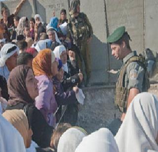 12 Palestinians killed in Israeli attack | इस्रायली हल्ल्यात १२ पॅलेस्टिनी ठार 12 Palestinians killed in Israeli attack | इस्रायली हल्ल्यात १२ पॅलेस्टिनी ठार