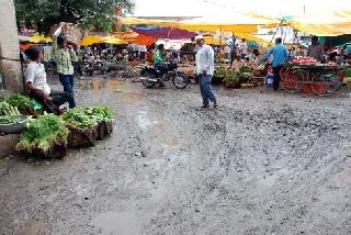 Vegetable sutteen durgundi | भाजीमंडईत सुटली दुर्गंधी