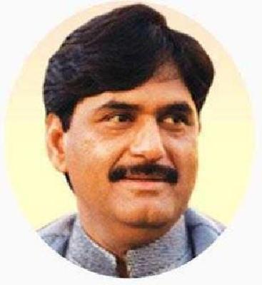 51 lakhs funds for Munde's memorial | मुंडे यांच्या स्मारकासाठी ५१ लाखाची निधी 51 lakhs funds for Munde's memorial | मुंडे यांच्या स्मारकासाठी ५१ लाखाची निधी