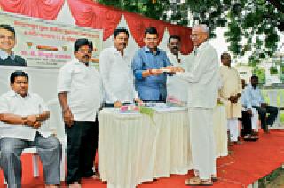 Demand note received in the Learn-out layout | हिरणवार ले-आऊटमध्ये मिळाल्या डिमांड नोट