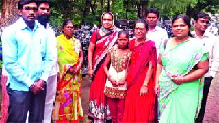 A brave girl's education | धाडसी मुलीची शिक्षणाची ओढ