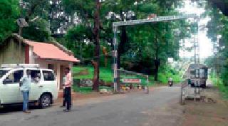 Inter-state inter-state snaps are open | वन विभागाचे आंतरराज्यीय नाके सताड उघडे