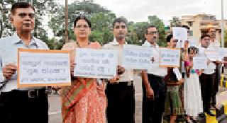 Hang the killers of the era on the hanging | युगच्या मारेकऱ्यांना फासावर लटकवा