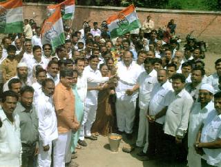 Deshmukh preparing to contest four seats: Deshmukh | चारही जागा लढविण्याची तयारी- देशमुख Deshmukh preparing to contest four seats: Deshmukh | चारही जागा लढविण्याची तयारी- देशमुख