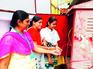 Ganesh Mandal kadadali 'Damini' | गणेश मंडळांवर कडाडली ‘दामिनी’ Ganesh Mandal kadadali 'Damini' | गणेश मंडळांवर कडाडली ‘दामिनी’