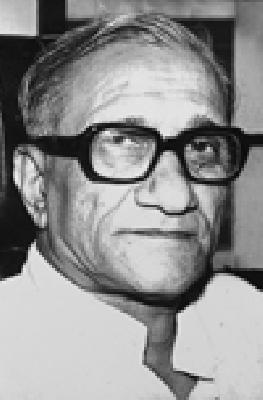 House in another's house | दुसऱ्याच्या घरात घरोबा