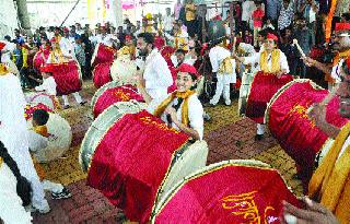 Let's rotate the sky in the sky | गगन सारे घुमू दे़ Let's rotate the sky in the sky | गगन सारे घुमू दे़