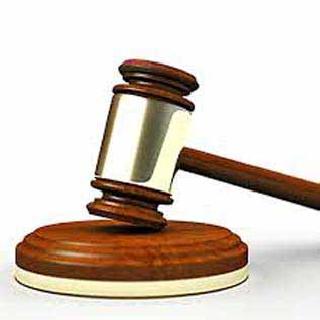 Give the students a compensation of Rs 20 lakh | विद्यार्थ्यांना २0 लाख रुपये भरपाई द्या Give the students a compensation of Rs 20 lakh | विद्यार्थ्यांना २0 लाख रुपये भरपाई द्या