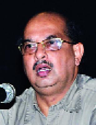 Challenge to create a positive environment for investment | गुंतवणुकीला पोषक वातावरण निर्माण करण्याचे आव्हान Challenge to create a positive environment for investment | गुंतवणुकीला पोषक वातावरण निर्माण करण्याचे आव्हान