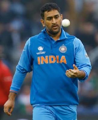 I am responsible for the loss: Dhoni's confession | पराभवास मी जबाबदार : धोनीची कबुली