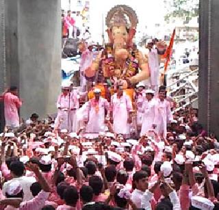 8 hours procession in Lonavla | लोणावळ्यात ८ तास मिरवणूक