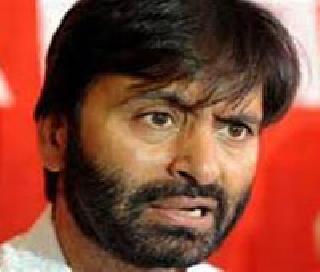 Separation of the separatists in Kashmir, the rescue team's boat | काश्मीरमध्ये फुटीरतावाद्यांची मुजोरी, बचावपथकाची बोट पळवली