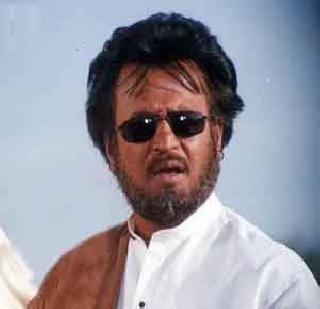 Rajinikanth stopped the film in his own life! | स्वत:च्या जीवनावरील चित्रपट रजनीकांतने रोखला!