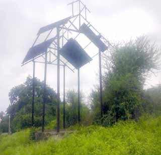 Even after death, 'torture' does not end! | मृत्यूनंतरही ‘छळ’इथला संपत नाही! Even after death, 'torture' does not end! | मृत्यूनंतरही ‘छळ’इथला संपत नाही!