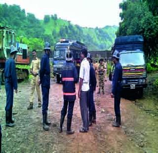 Tears of water | सरावाच्या अश्रूधुराने डोळ्य़ात पाणी