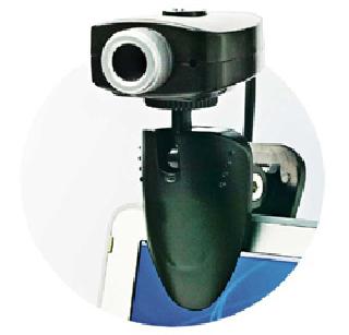 Close webcam! | वेबकॅम बंद करा!