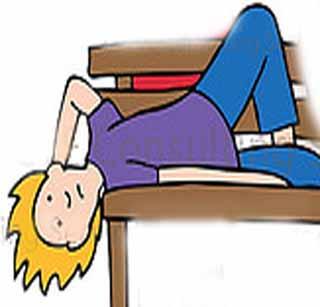 Due to injection, he took out the night at the bus station | इंजेक्शनच्या भीतीने ‘त्याने’ बस स्थानकावर काढली रात्र Due to injection, he took out the night at the bus station | इंजेक्शनच्या भीतीने ‘त्याने’ बस स्थानकावर काढली रात्र