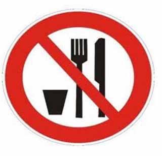 Fasting on the third day in Shirpur continued | शिरपूर येथे तिस-या दिवशीही उपोषण सुरूच