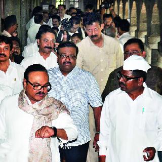 The application of Pingale, Dhongde, Mankar, Aringale | पिंगळे, धोंगडे, मानकर, अरिंगळे, यांचे अर्ज