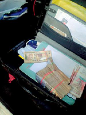 Vidarbha caught cash worth Rs 5 crore during the inspection | तपासणीदरम्यान विदर्भात पाऊण कोटीची रोकड पकडली