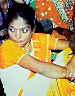 Mother's blood with the help of a boyfriend | प्रियकराच्या मदतीने आईचा खून